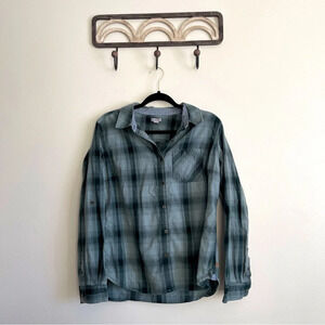 Carhartt Womens Plaid Long Sleeve Button Down Green Blue Shirt size medium